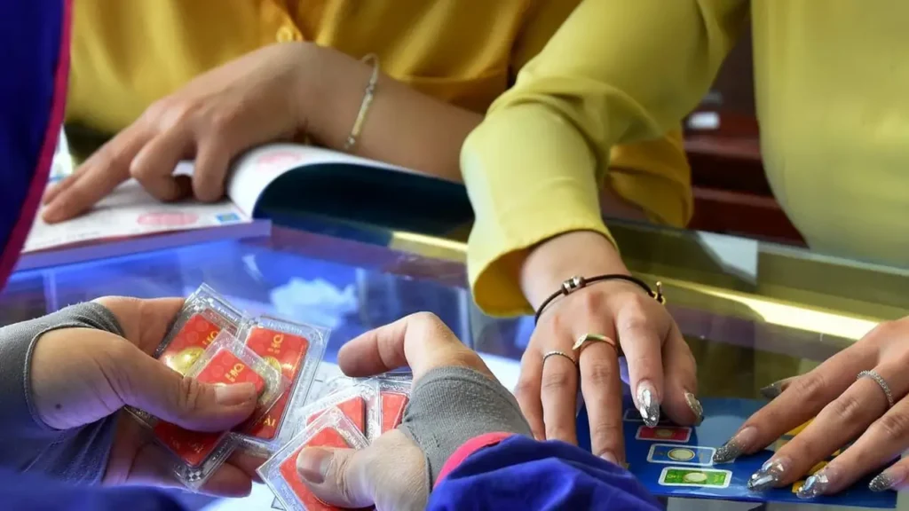 تغيرات أسعار الذهب عيار 9999 في سانت جوزيف وتأثير المؤشرات العالمية عليها